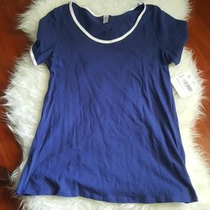 Lularoe Small Classic Tee